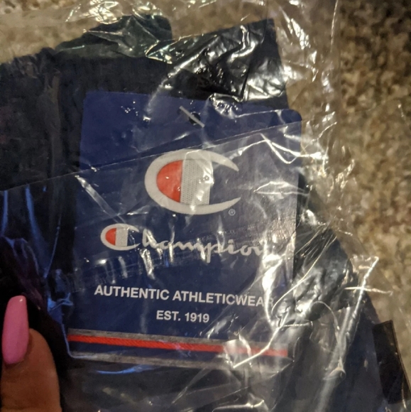 Champion Active Shorts - Picture 1 of 3